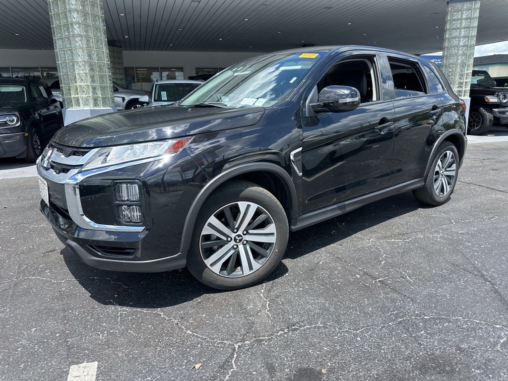2025 Mitsubishi Outlander Sport's photo