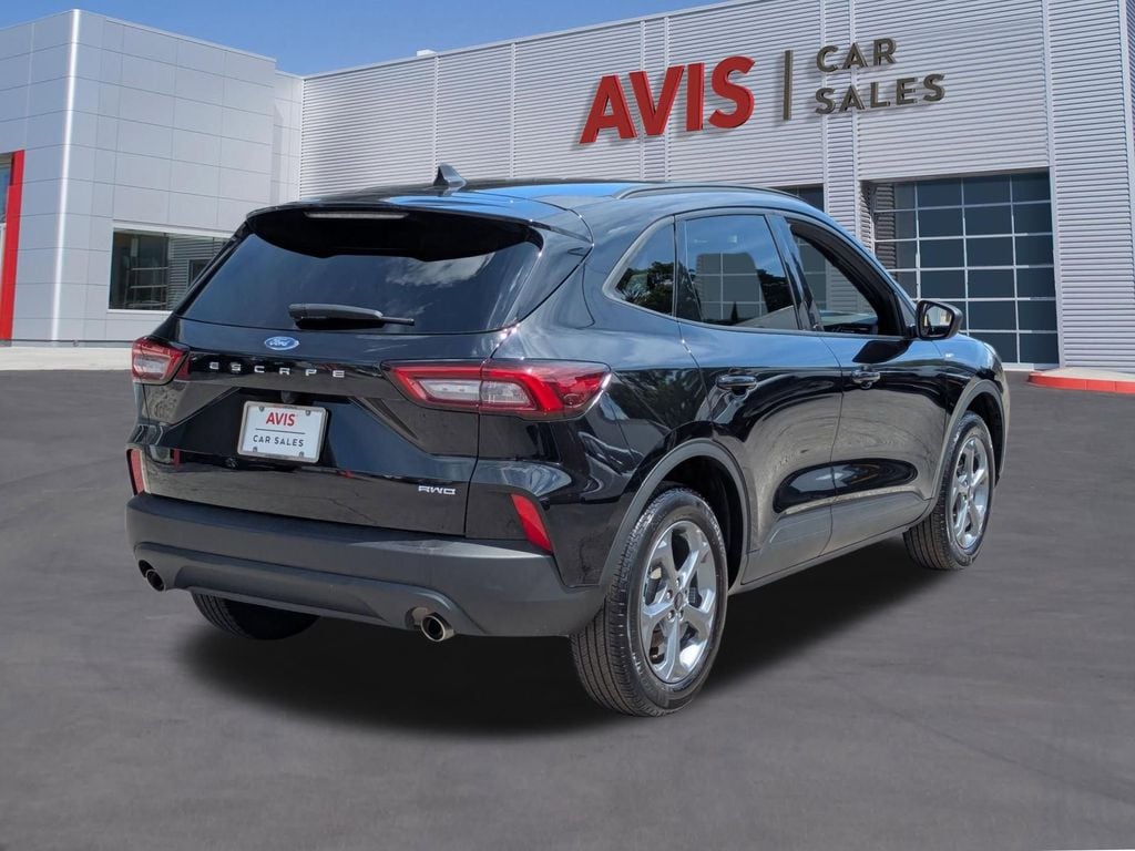 Thumbnail: 2025 Ford Escape - 6