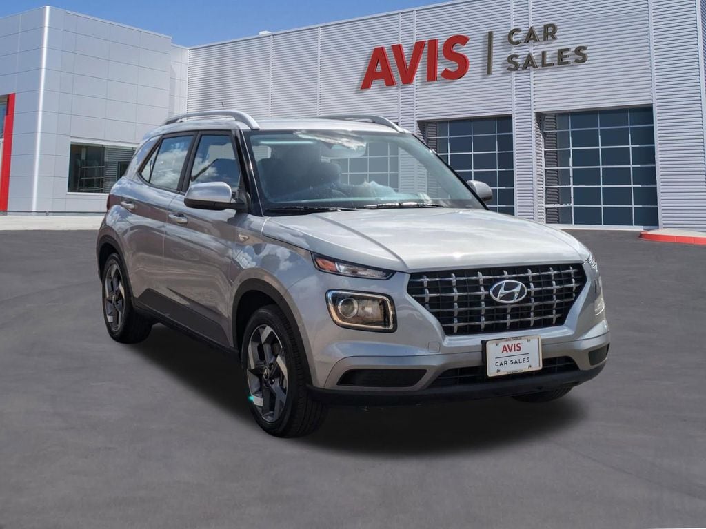 Thumbnail: 2025 Hyundai Venue - 3