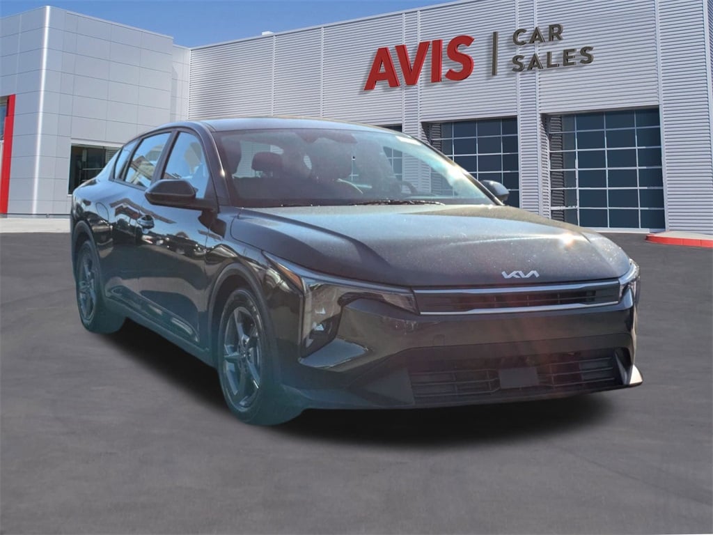 Thumbnail: 2025 Kia K4 - 3