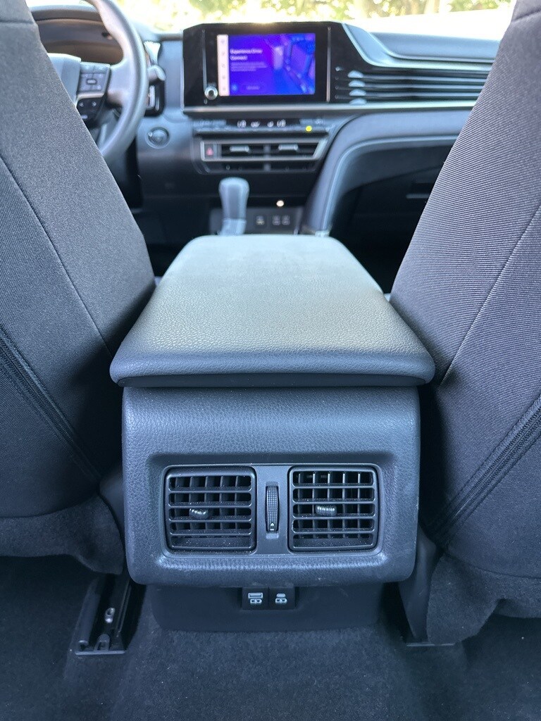 Thumbnail: 2025 Toyota Camry - 13