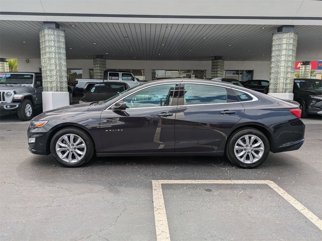Thumbnail: 2023 Chevrolet Malibu - 8