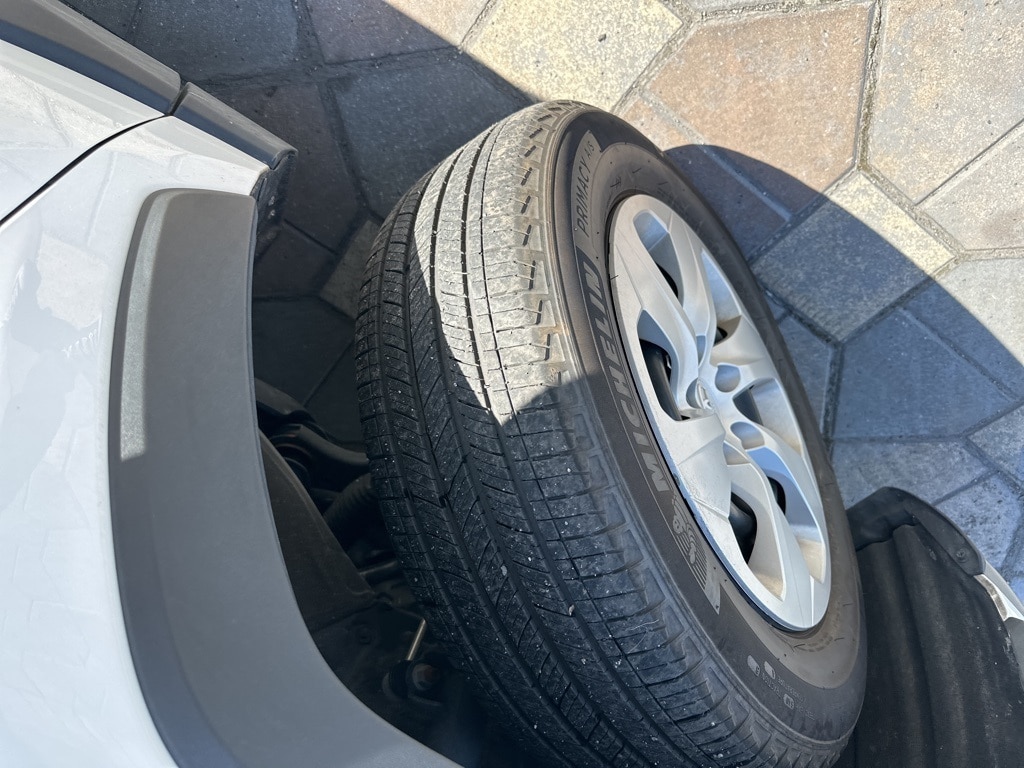 Thumbnail: 2025 Toyota RAV4 - 9