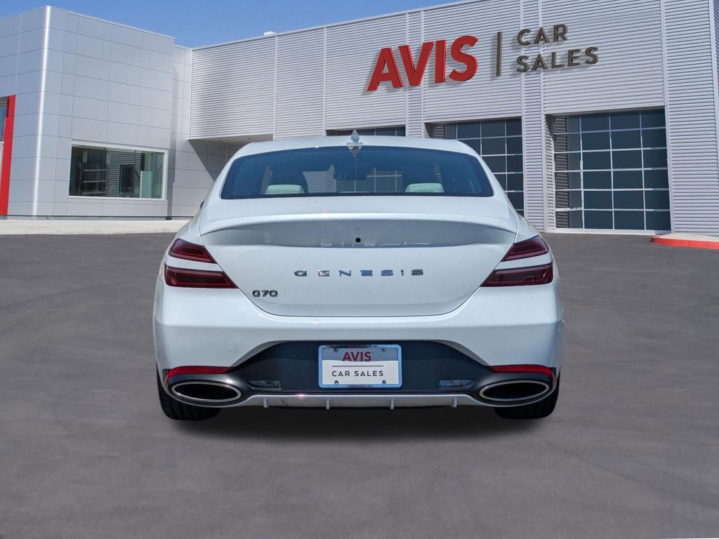 Thumbnail: 2025 Genesis G70 - 7