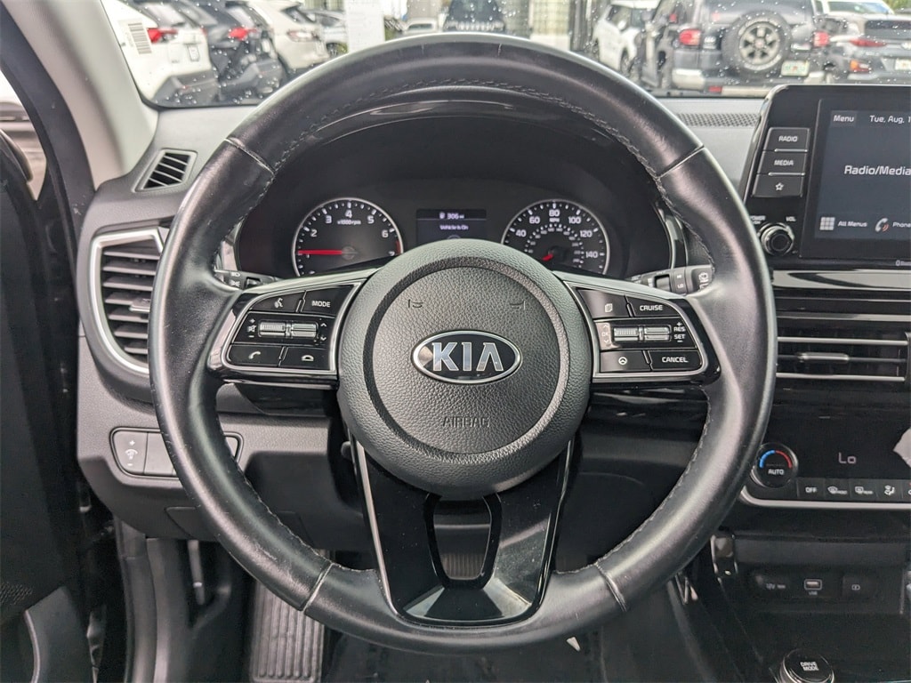 2021 Kia Seltos EX 17