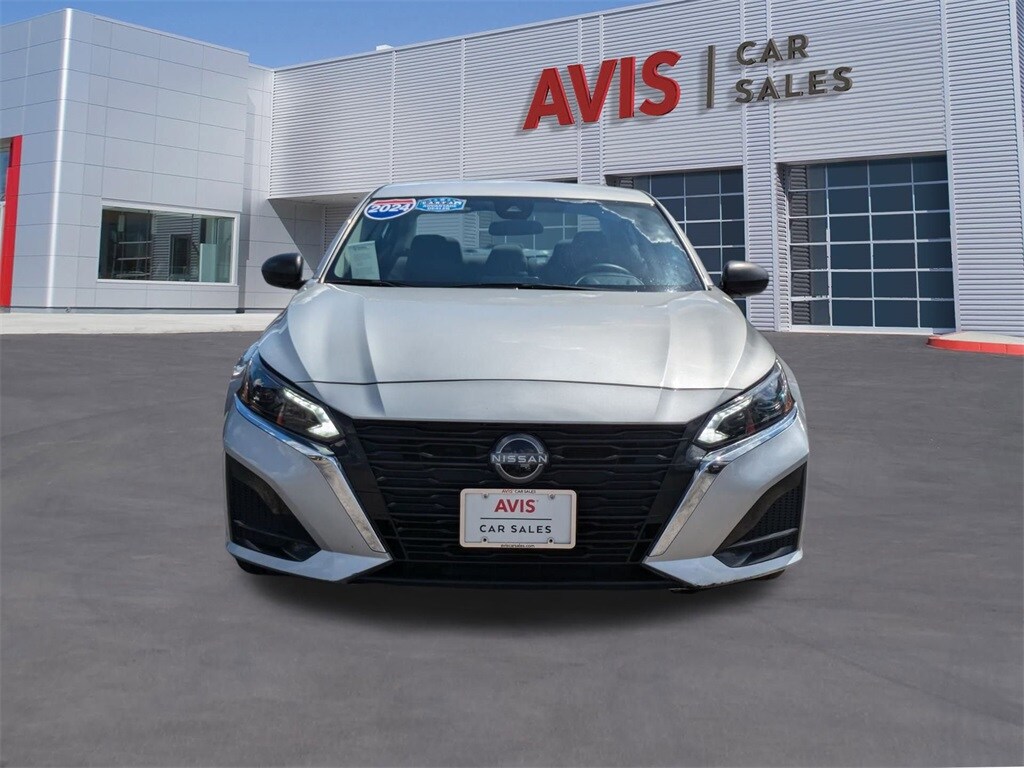 2024 Nissan Altima 2.5 SV photo 2