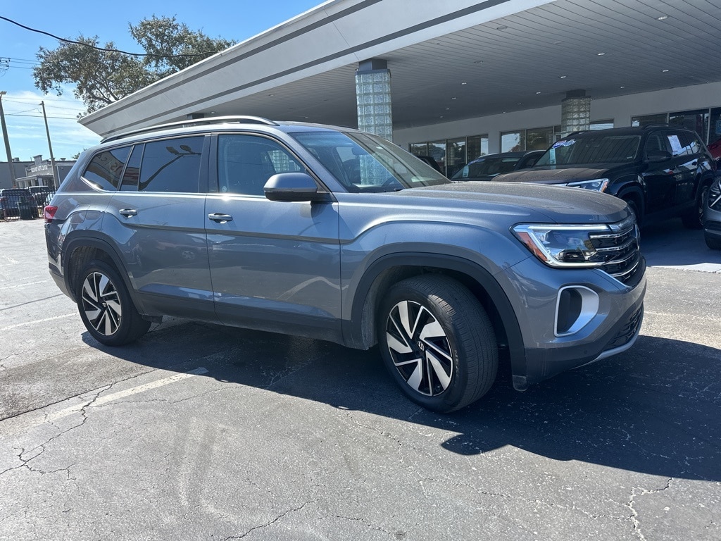 Certified 2025 Volkswagen Atlas 2.0T SE w/Technology SUV