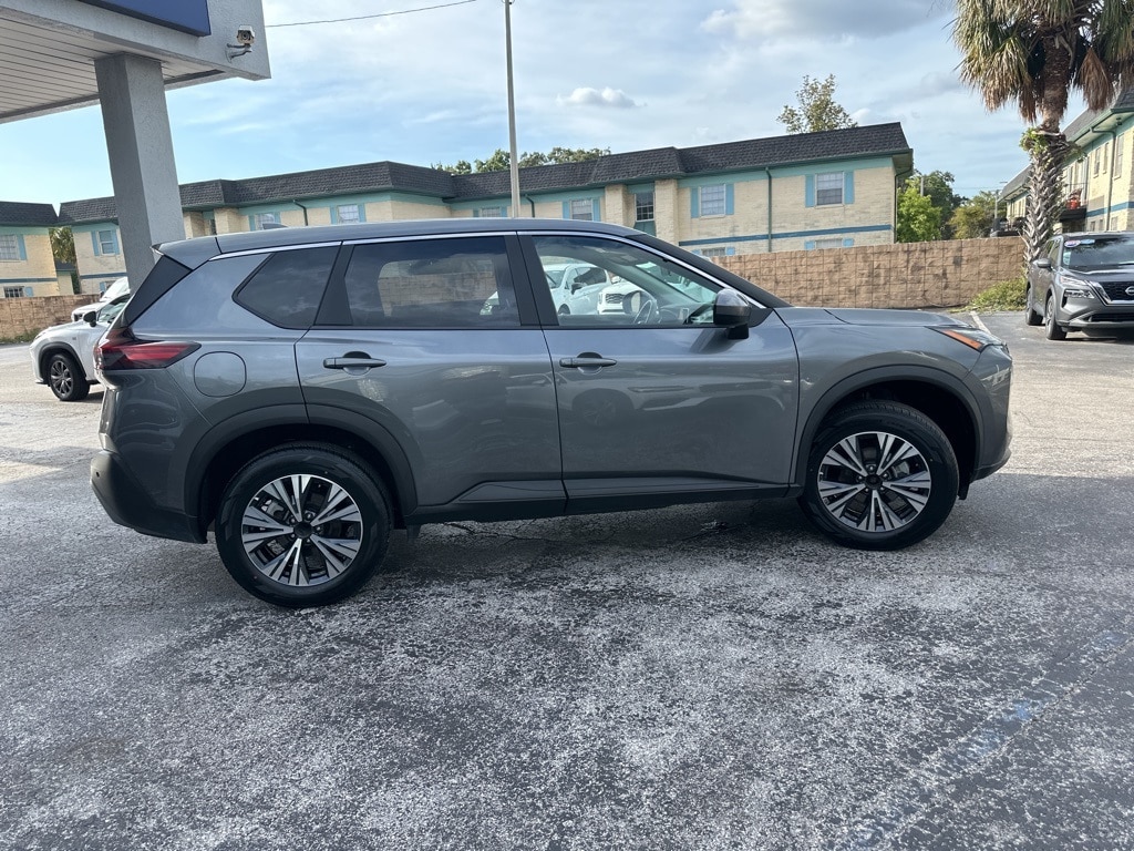 Thumbnail: 2023 Nissan Rogue - 4