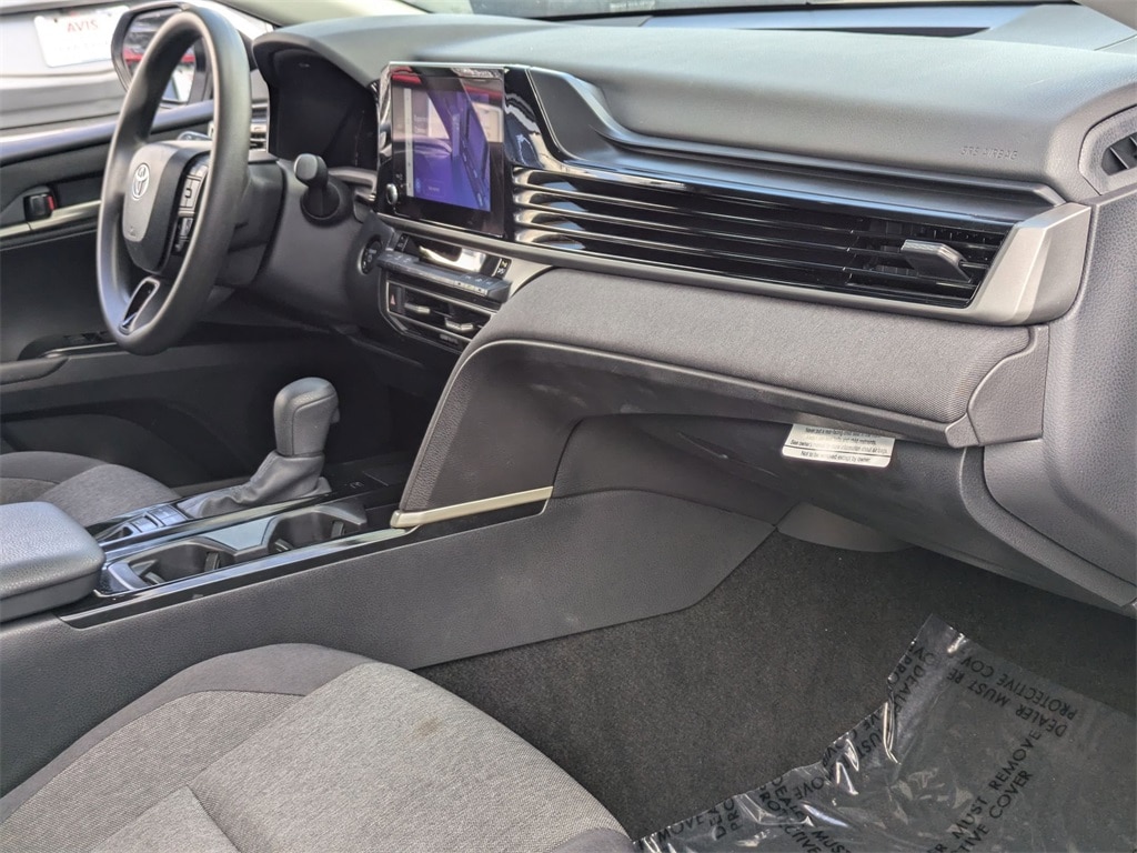 Thumbnail: 2025 Toyota Camry - 32