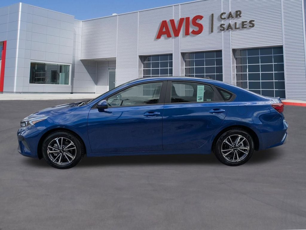 Thumbnail: 2024 Kia Forte - 10