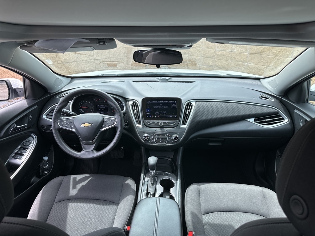Thumbnail: 2024 Chevrolet Malibu - 17