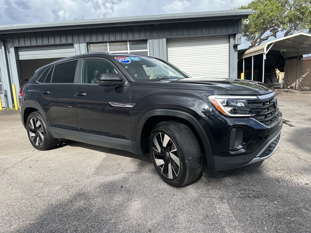 Thumbnail: 2024 Volkswagen Atlas - 3
