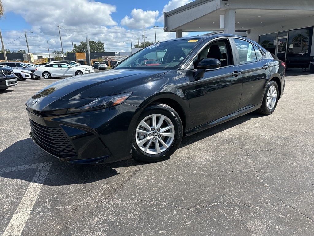 Thumbnail: 2025 Toyota Camry - 1