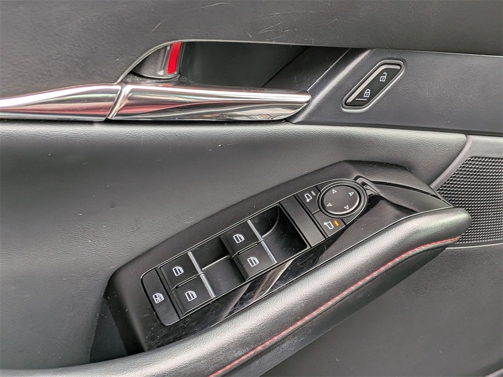 Thumbnail: 2025 Mazda CX-30 - 13