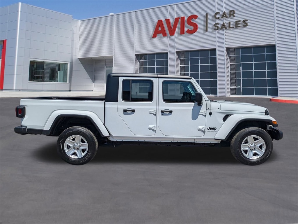 Thumbnail: 2023 Jeep Gladiator - 5
