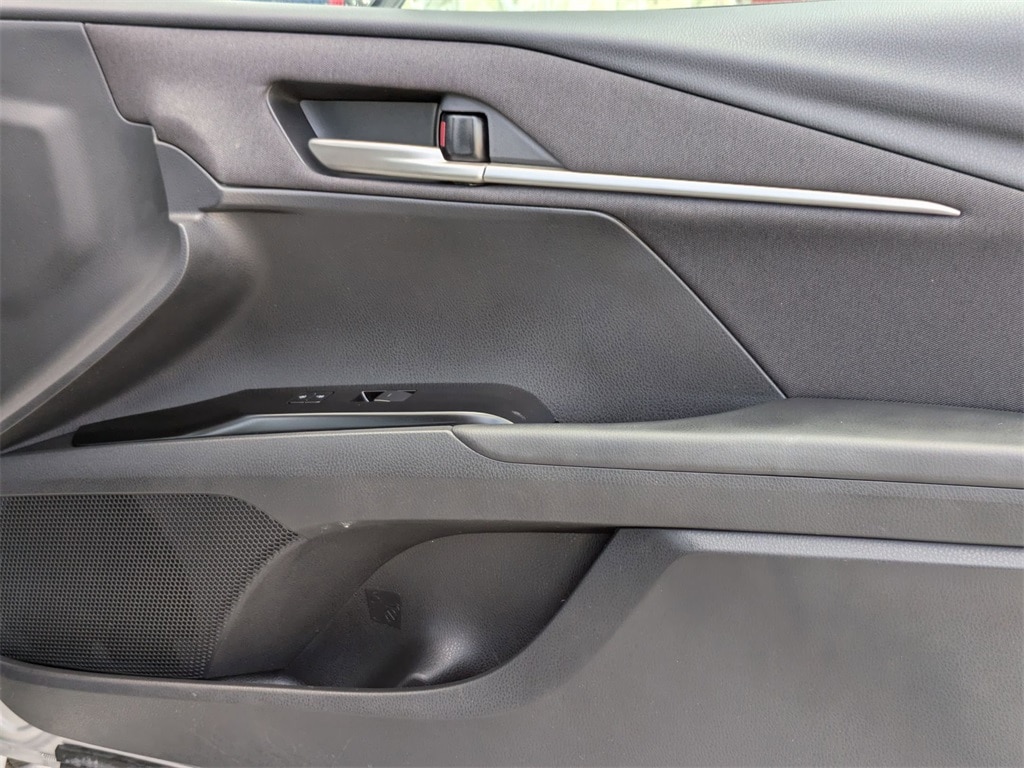 Thumbnail: 2025 Toyota Camry - 30