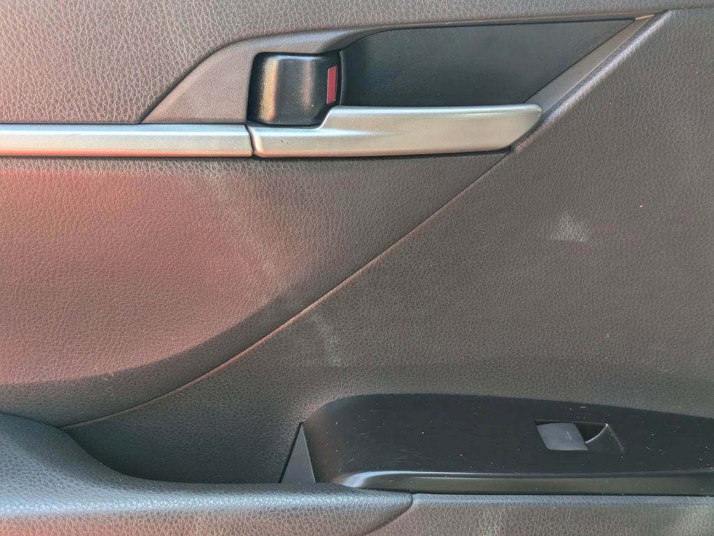 Thumbnail: 2025 Toyota Camry - 27