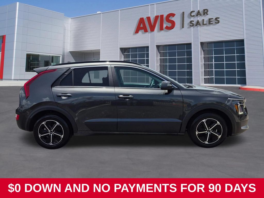 Thumbnail: 2025 Kia Niro - 5