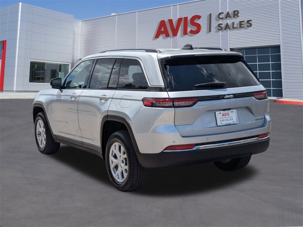 Image of 2024 Jeep Grand Cherokee Limited SUV