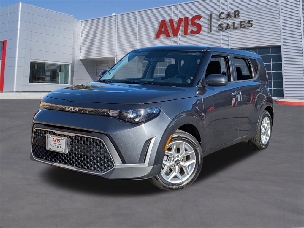 2024 Kia Soul LX's photo