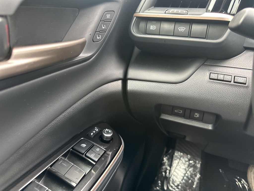 Thumbnail: 2024 Toyota Crown - 18