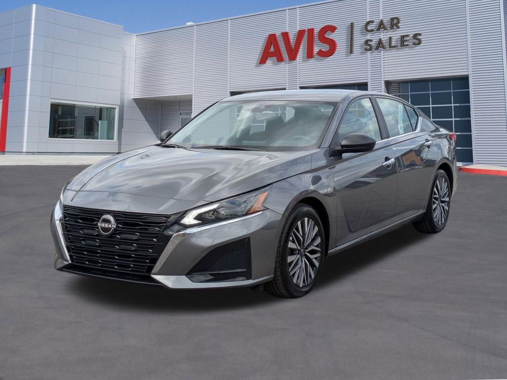 2025 Nissan Altima