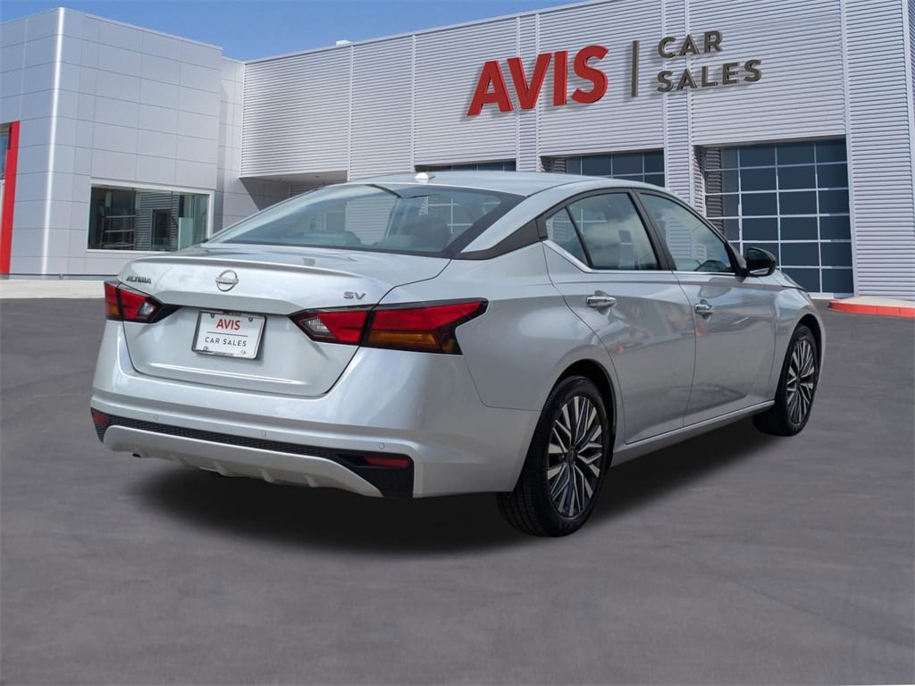 Thumbnail: 2024 Nissan Altima - 5