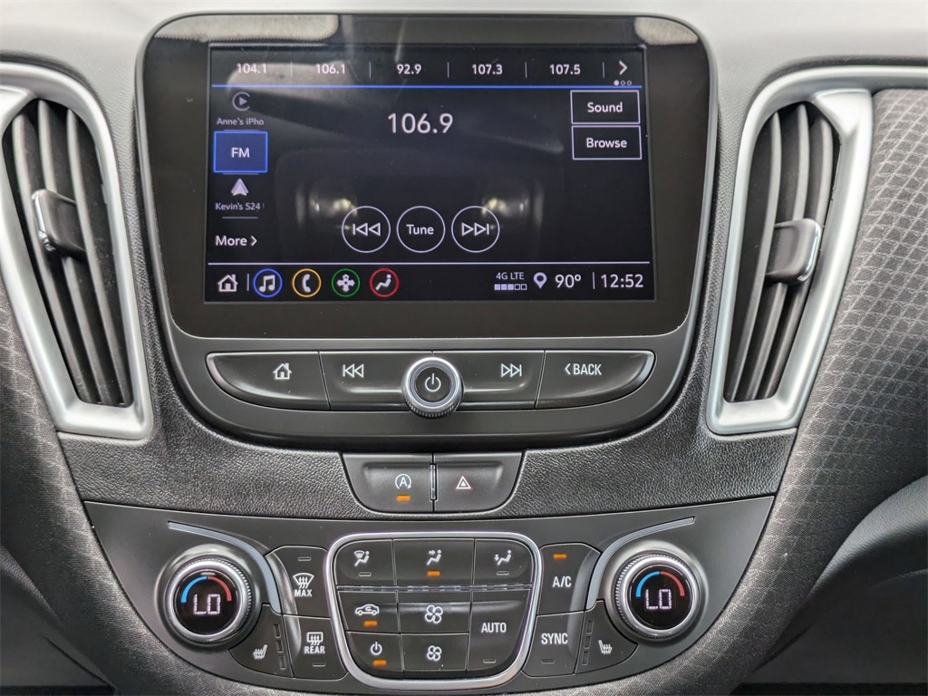 Thumbnail: 2024 Chevrolet Malibu - 18