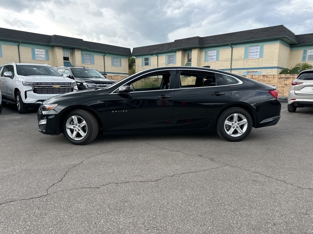Thumbnail: 2024 Chevrolet Malibu - 8