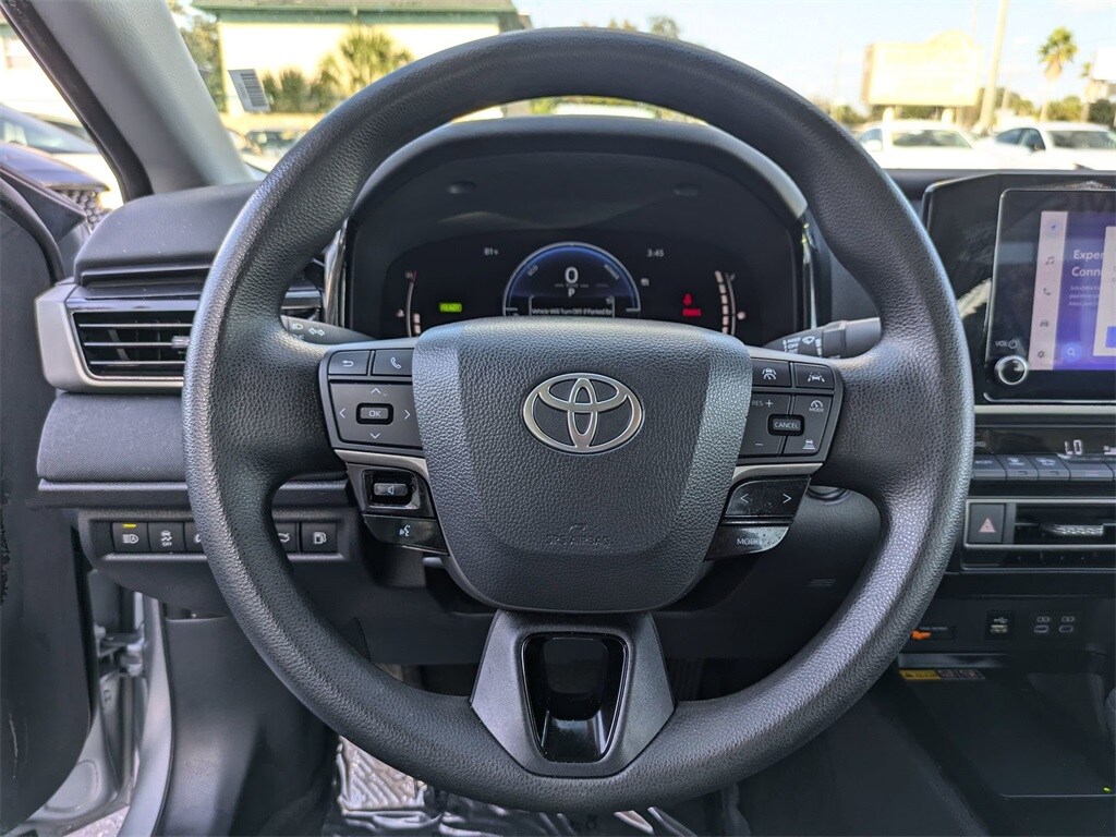 Thumbnail: 2025 Toyota Camry - 22