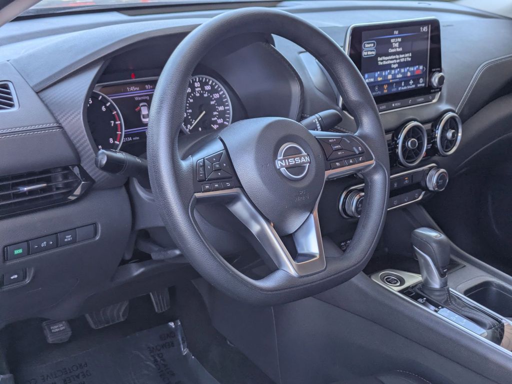 2025 Nissan Sentra SV - Photo 14