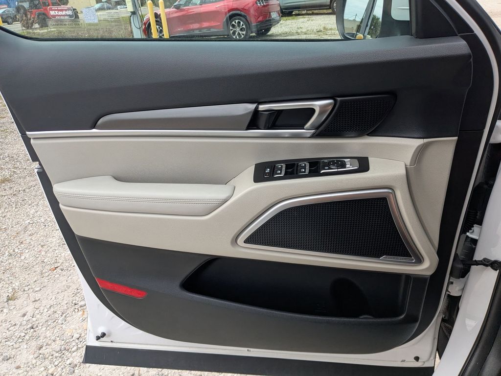 2025 Kia Telluride S - Photo 11