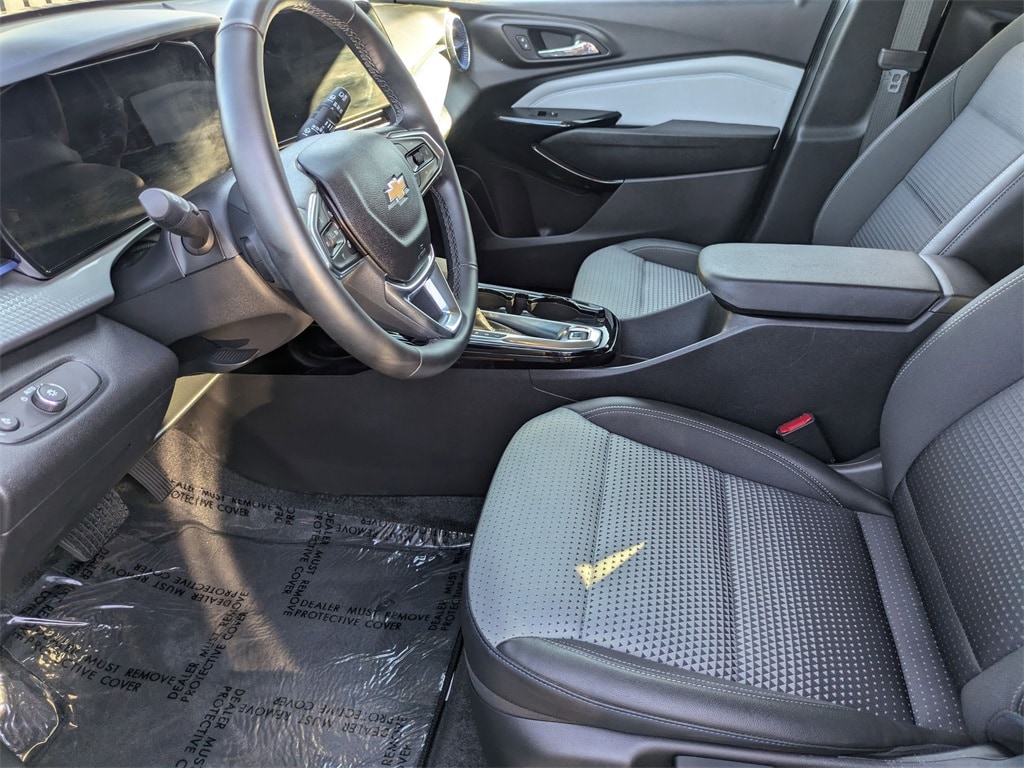 Thumbnail: 2025 Chevrolet Trax - 20