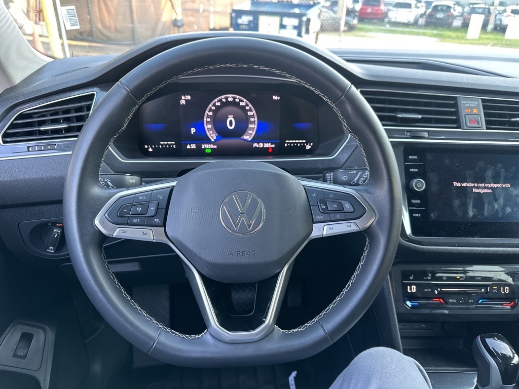 Thumbnail: 2024 Volkswagen Tiguan - 25