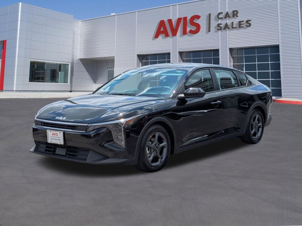 Thumbnail: 2025 Kia K4 - 1