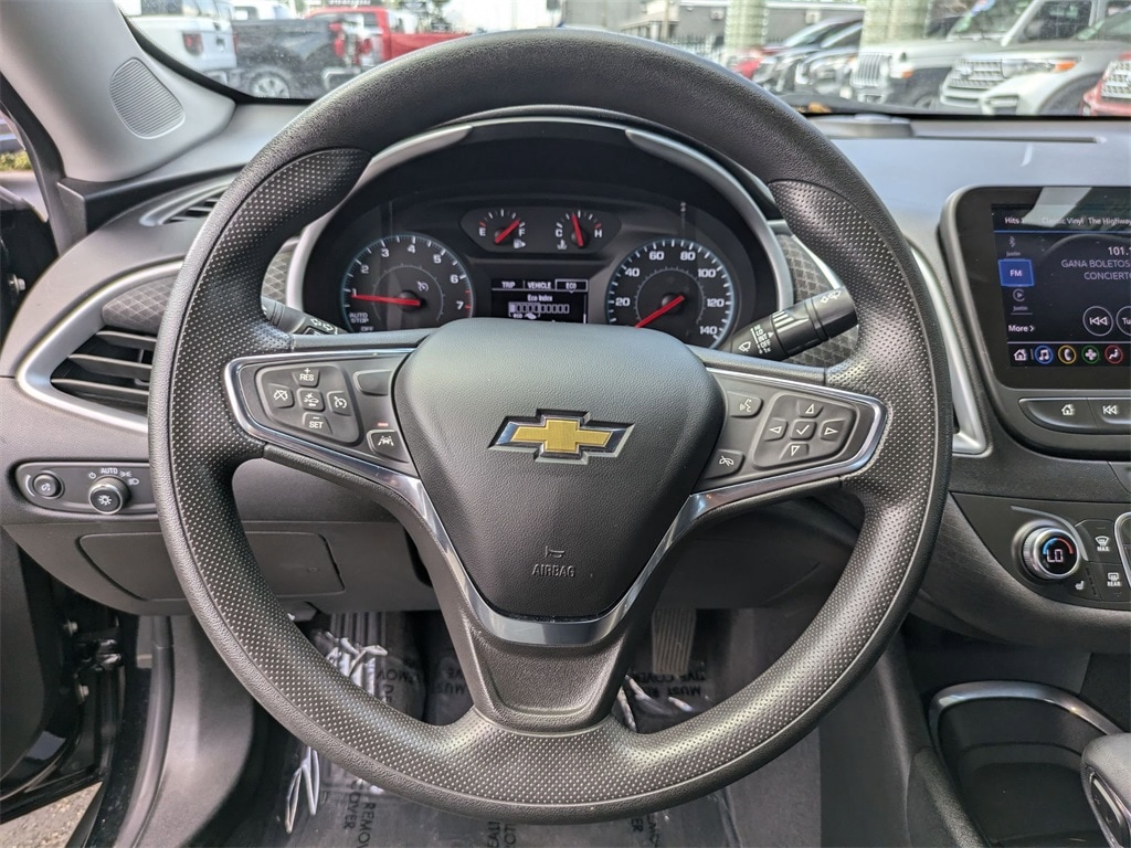 Thumbnail: 2023 Chevrolet Malibu - 21