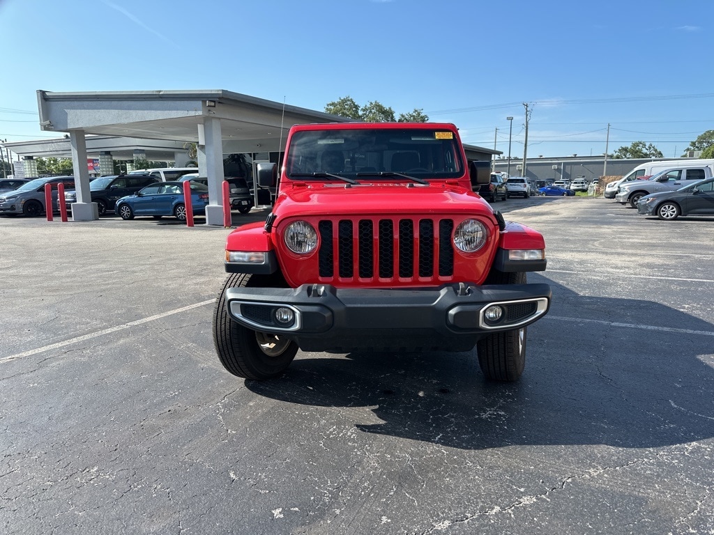 Thumbnail: 2023 Jeep Gladiator - 2