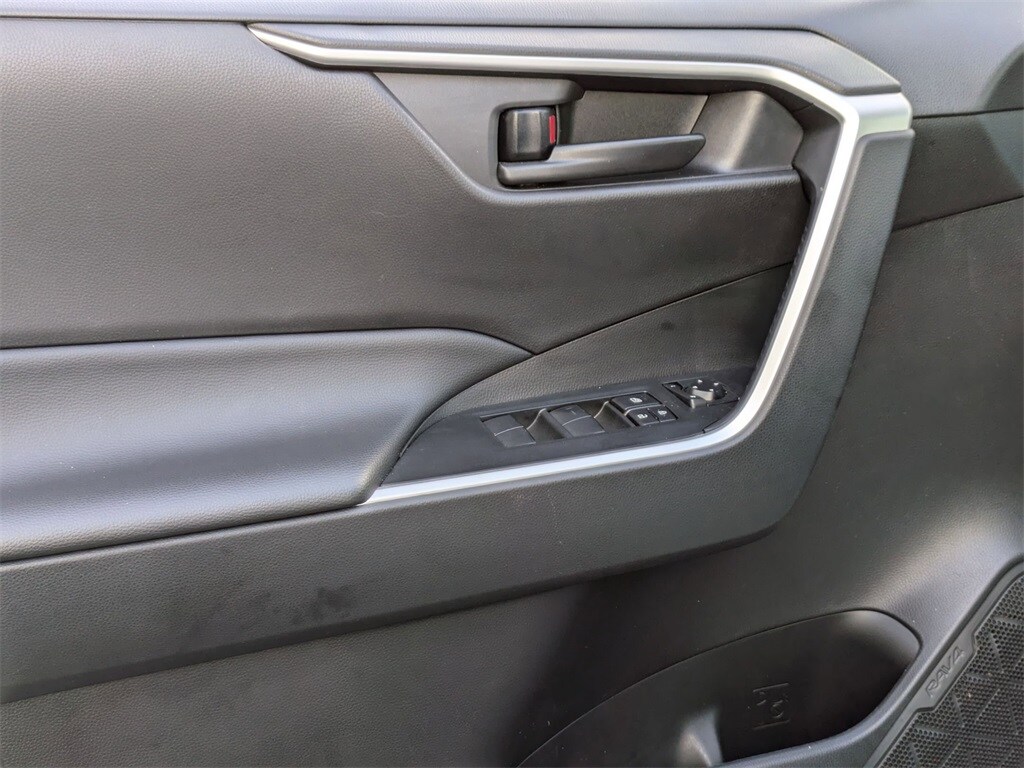 Thumbnail: 2024 Toyota RAV4 - 11