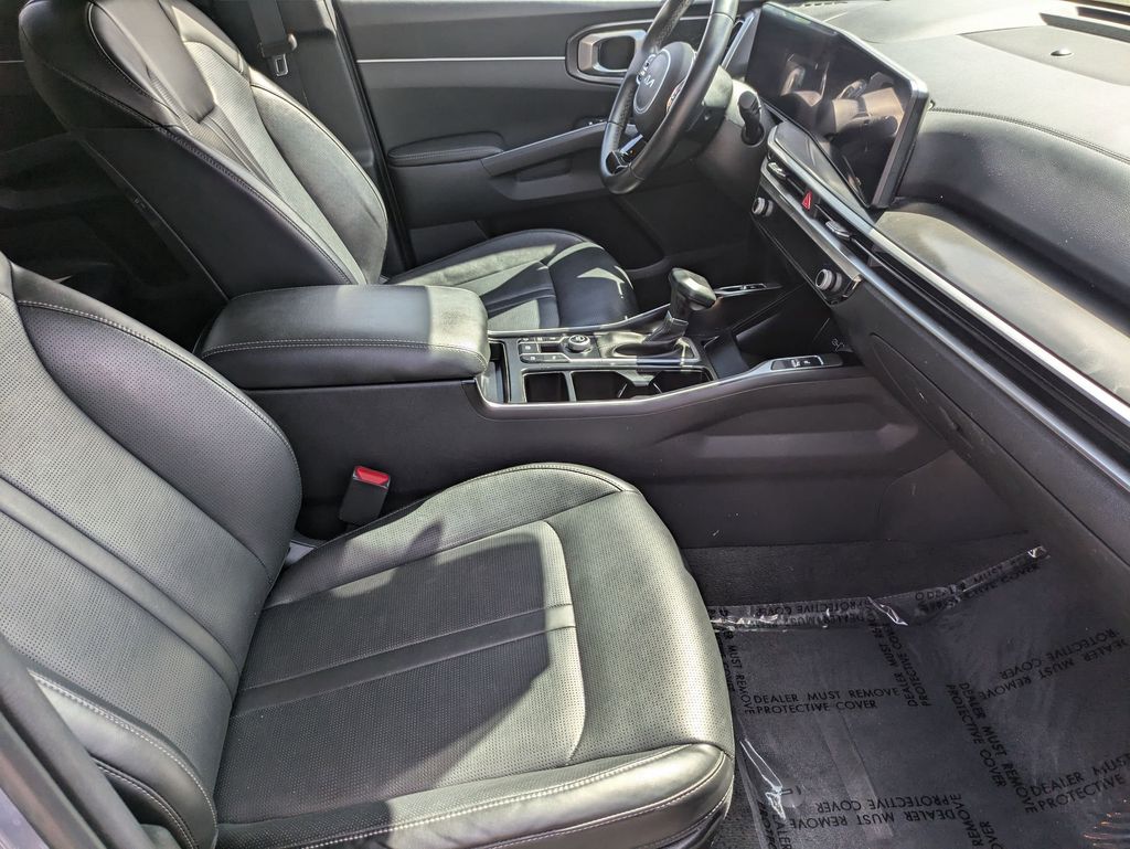 Thumbnail: 2024 Kia Sorento - 31