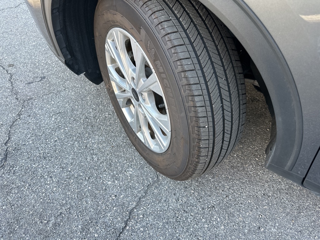 Thumbnail: 2025 Ford Escape - 9