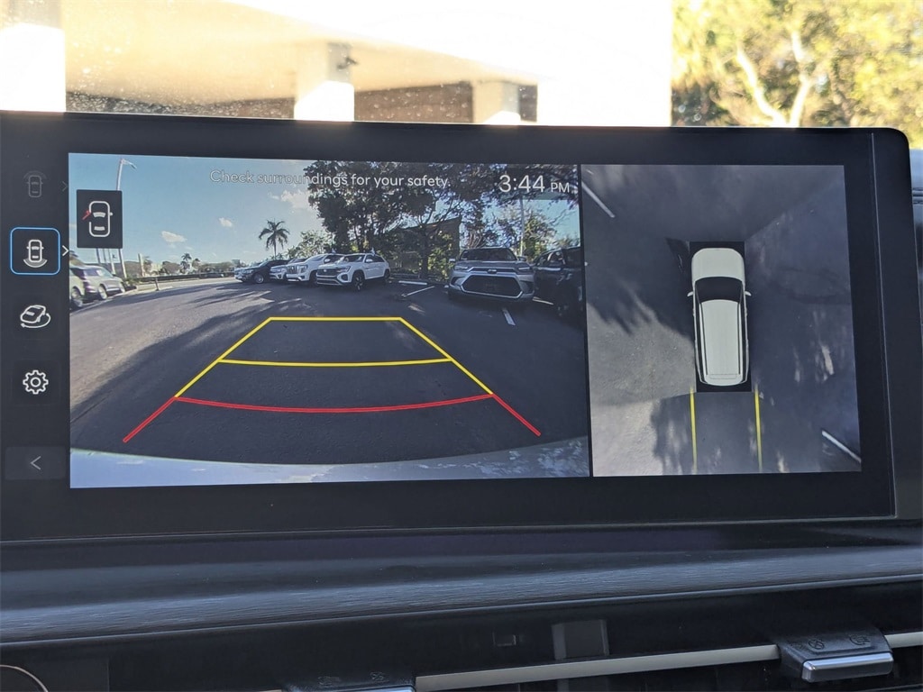 Thumbnail: 2025 Hyundai Santa Fe - 18