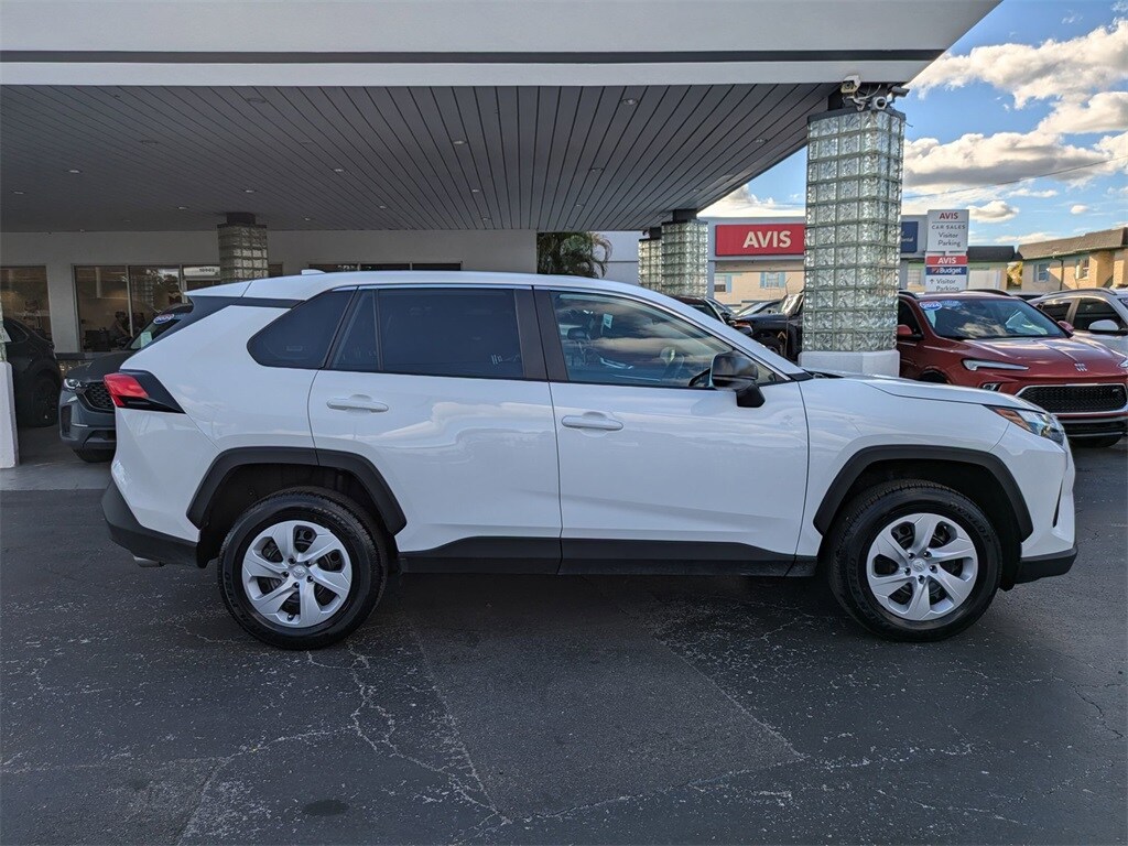 Thumbnail: 2025 Toyota RAV4 - 4