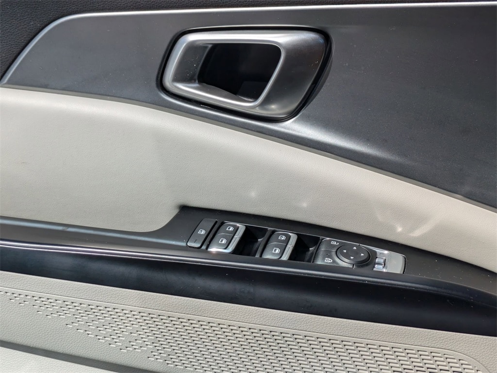 Thumbnail: 2024 Kia Carnival - 13