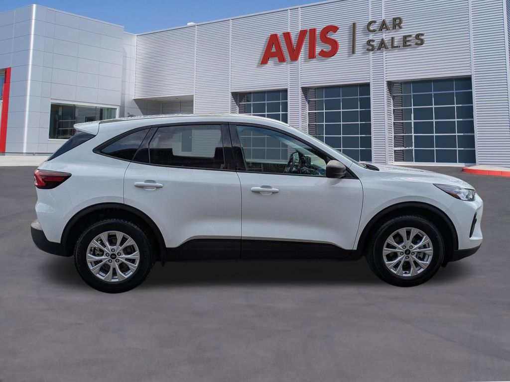 Thumbnail: 2025 Ford Escape - 5