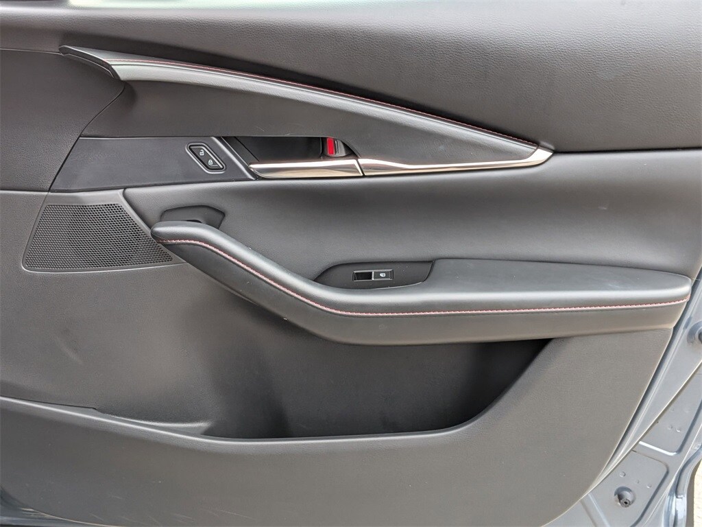 Thumbnail: 2025 Mazda CX-30 - 35