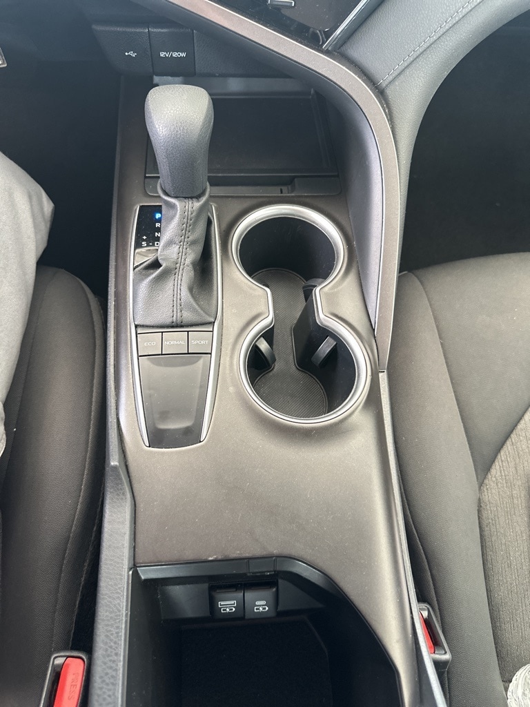 Thumbnail: 2024 Toyota Camry - 16