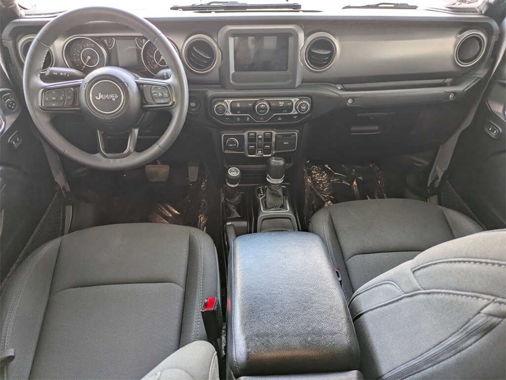 Thumbnail: 2023 Jeep Gladiator - 24