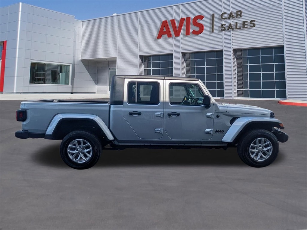 Thumbnail: 2023 Jeep Gladiator - 5