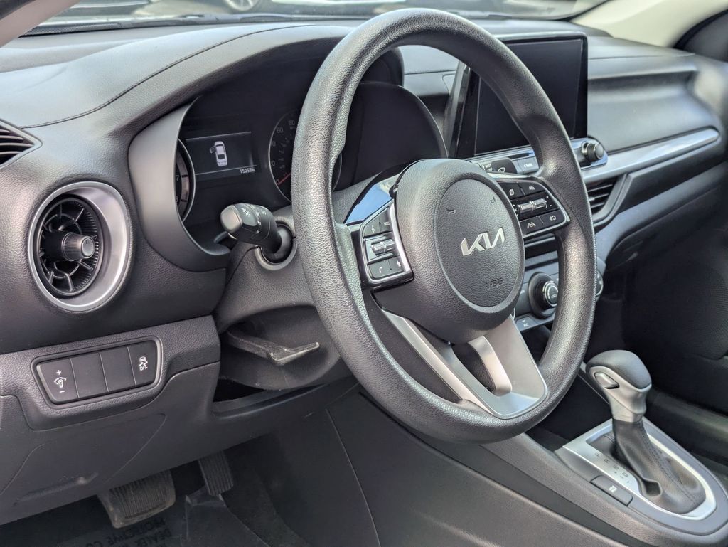 Thumbnail: 2024 Kia Forte - 14