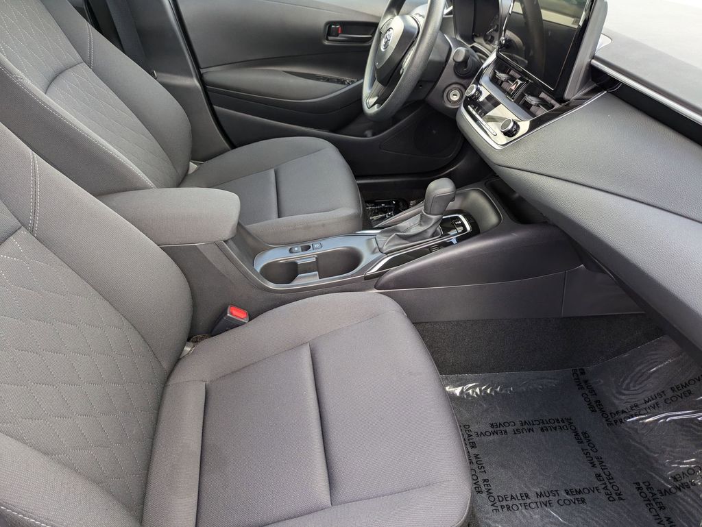 Thumbnail: 2025 Toyota Corolla - 31